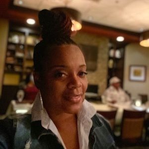 Meet your Posher, Nikki